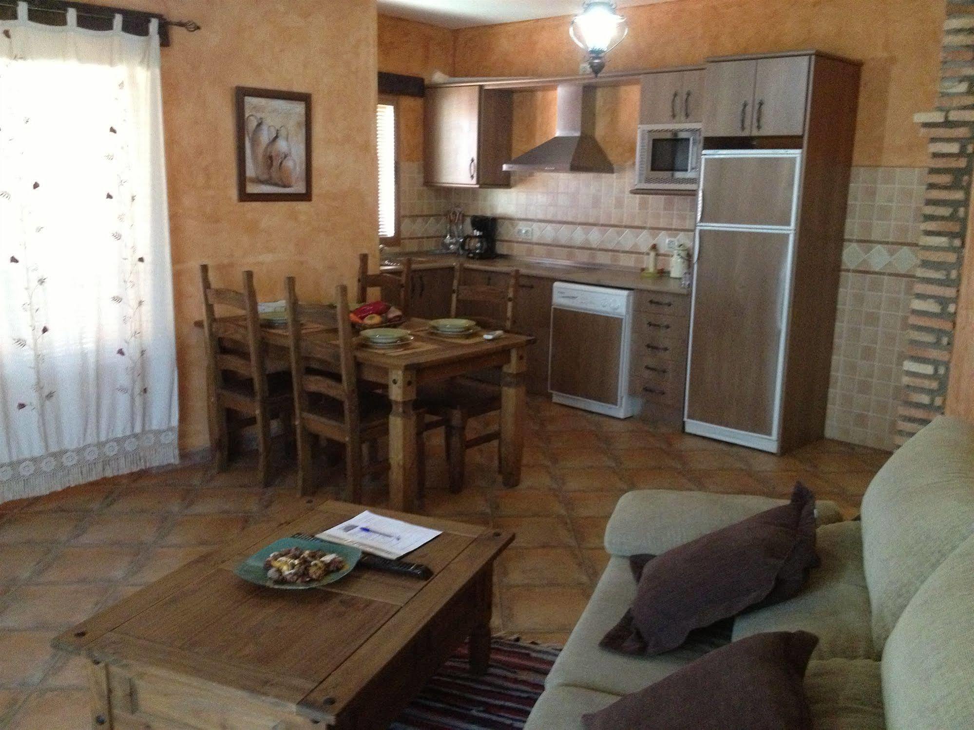 Complejo Penafiel Apartman Zarza la Mayor Kültér fotó